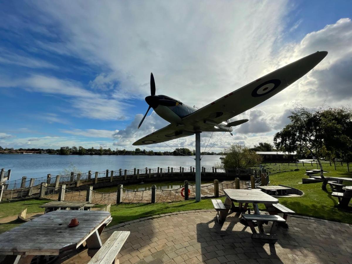 Tattershall Lakes Mini Breaks - Osprey Rise Hotel Exterior photo